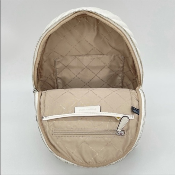 New Michael Kors Medium Erin Backpack
Optic White - Picture 8 of 12